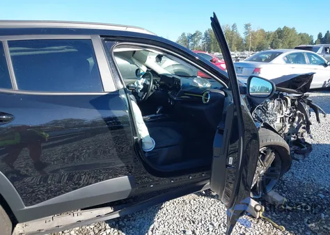 2024 Chevrolet Trax Fwd Activ из США, поврежденный, VIN KL77LKE2XRC025377